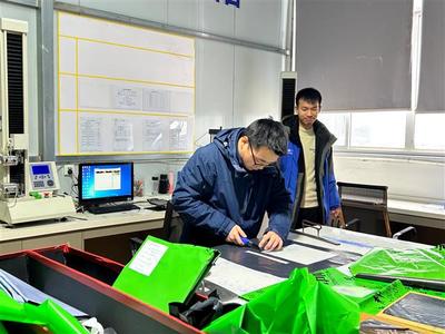 湖北荊州:打破國外技術(shù)壟斷 荊州與時(shí)塑業(yè)&ldquo;硬&rdquo;出圈